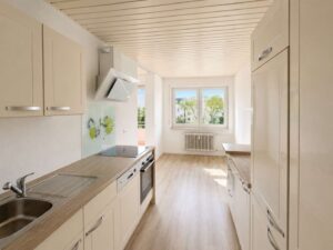 Zum Verkauf: Bezugsfreie 4 Zimmer-Wohnung mit Balkon und Tiefgaragenstellplatz in Denzlingen