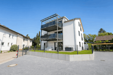 Zum Verkauf: exklusive Erdgeschosswohnung mit großer Terrasse und Garten