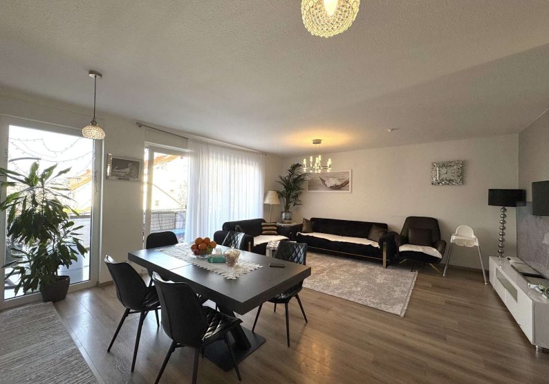 Wohn- und Essbereich