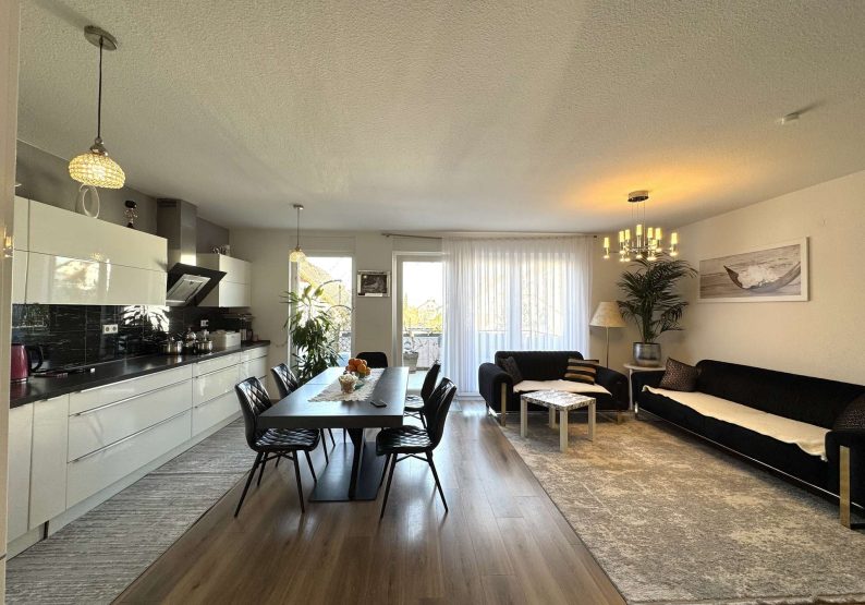 Wohn- und Essbereich