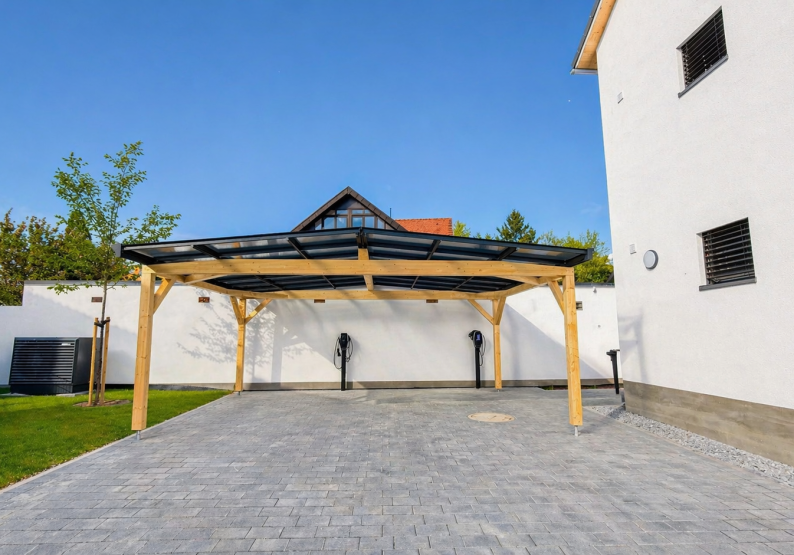 Carport mit Wallbox